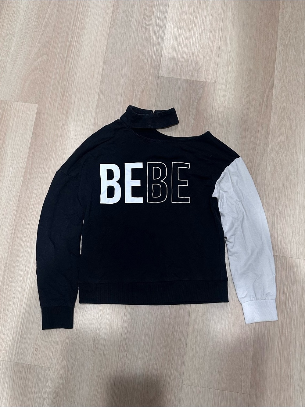 bebe black & white women’s sweater